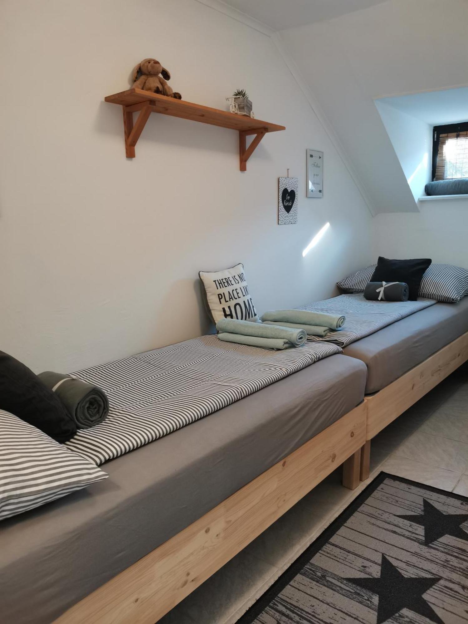 Apartman Rosé Eger Exterior foto