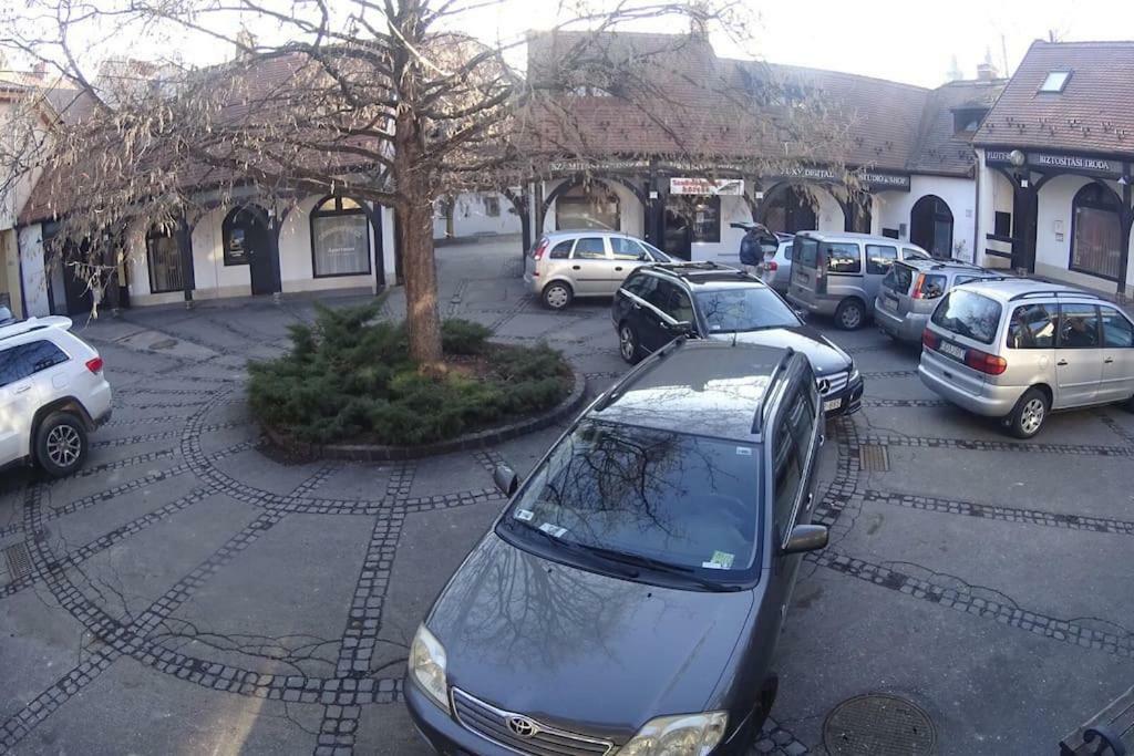 Apartman Rosé Eger Exterior foto